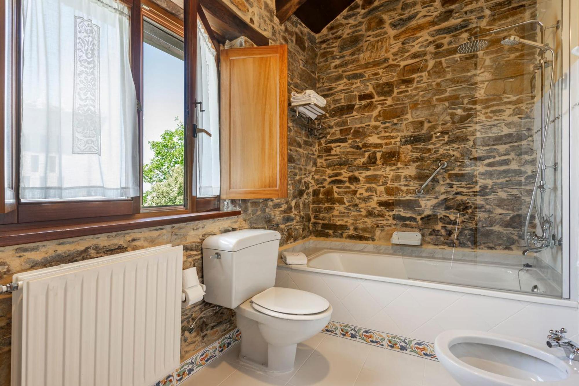 Casa Peleyon Bed & Breakfast Castropol Bagian luar foto