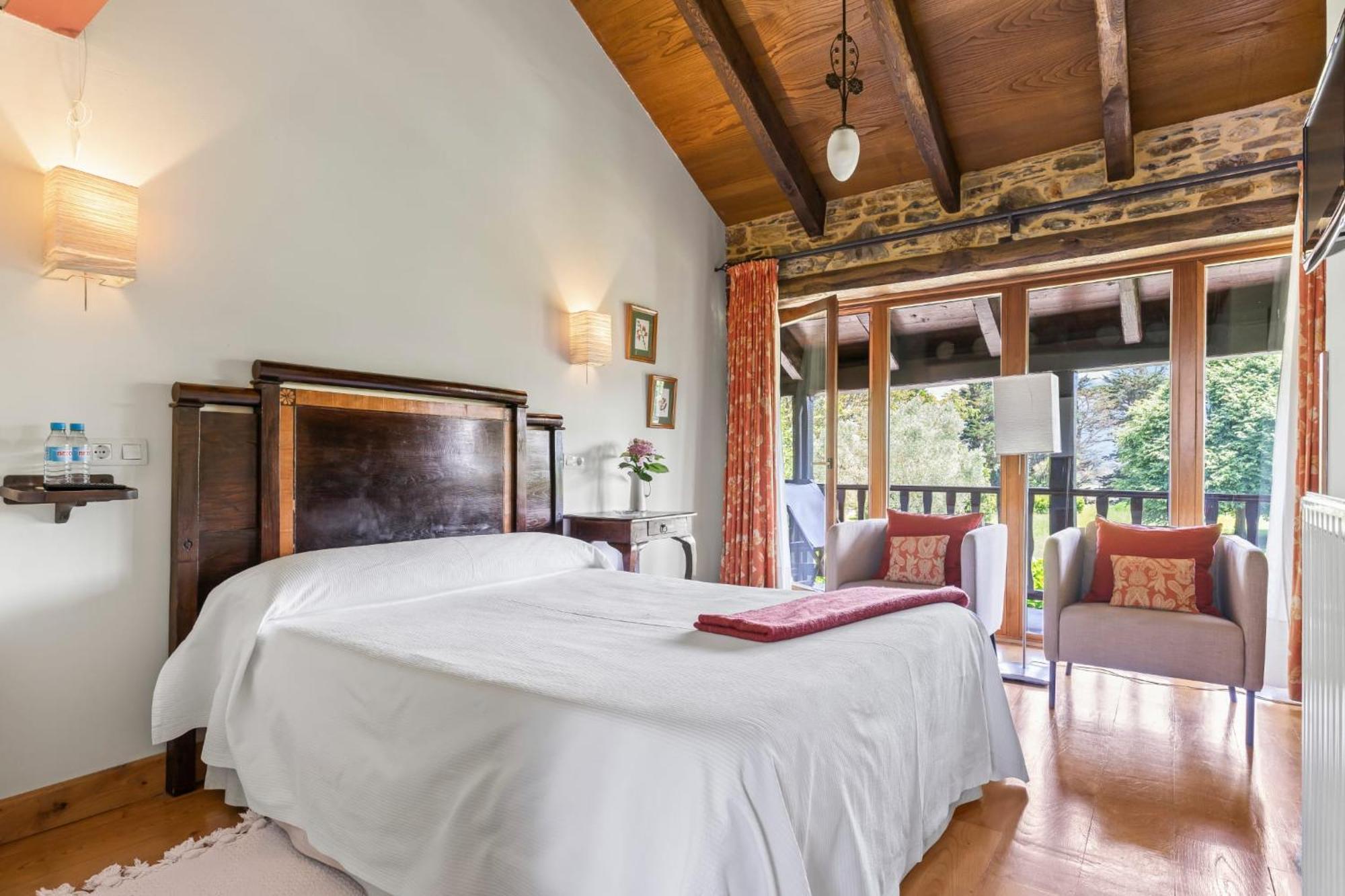 Casa Peleyon Bed & Breakfast Castropol Bagian luar foto