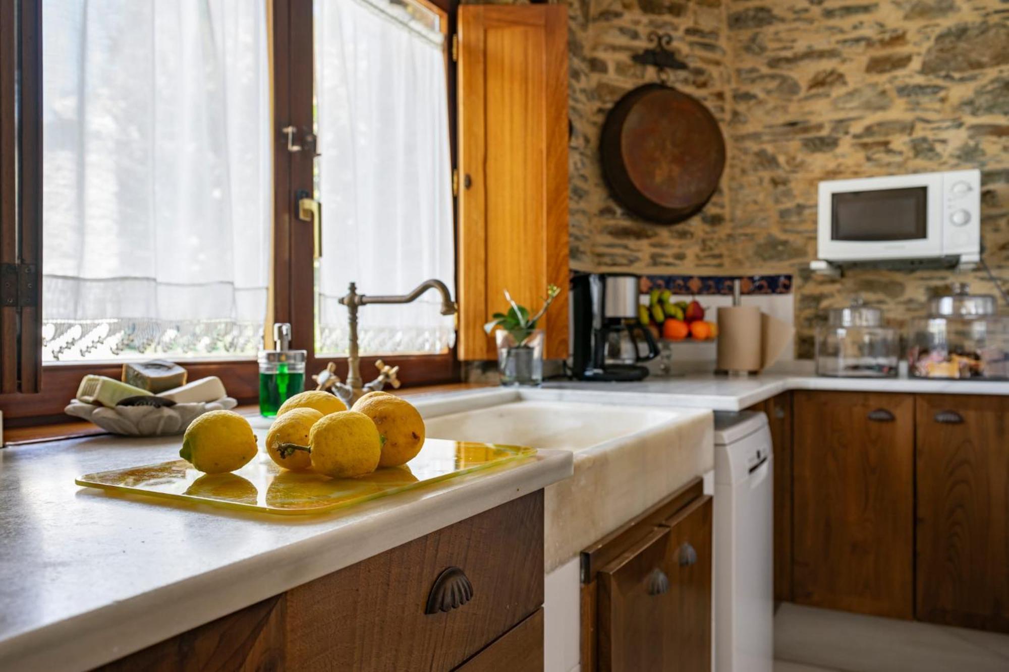 Casa Peleyon Bed & Breakfast Castropol Bagian luar foto
