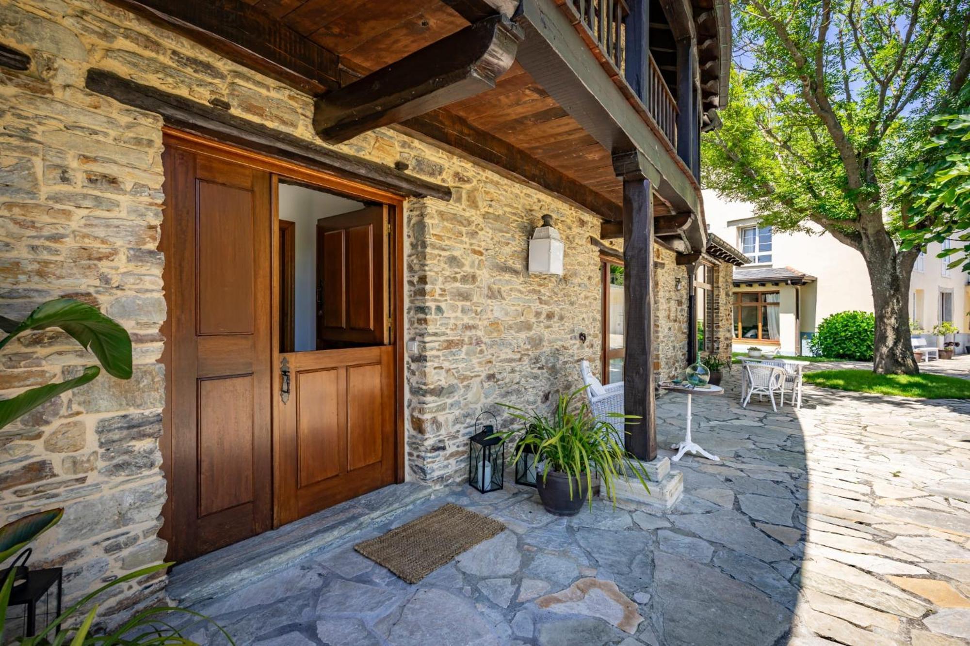 Casa Peleyon Bed & Breakfast Castropol Bagian luar foto