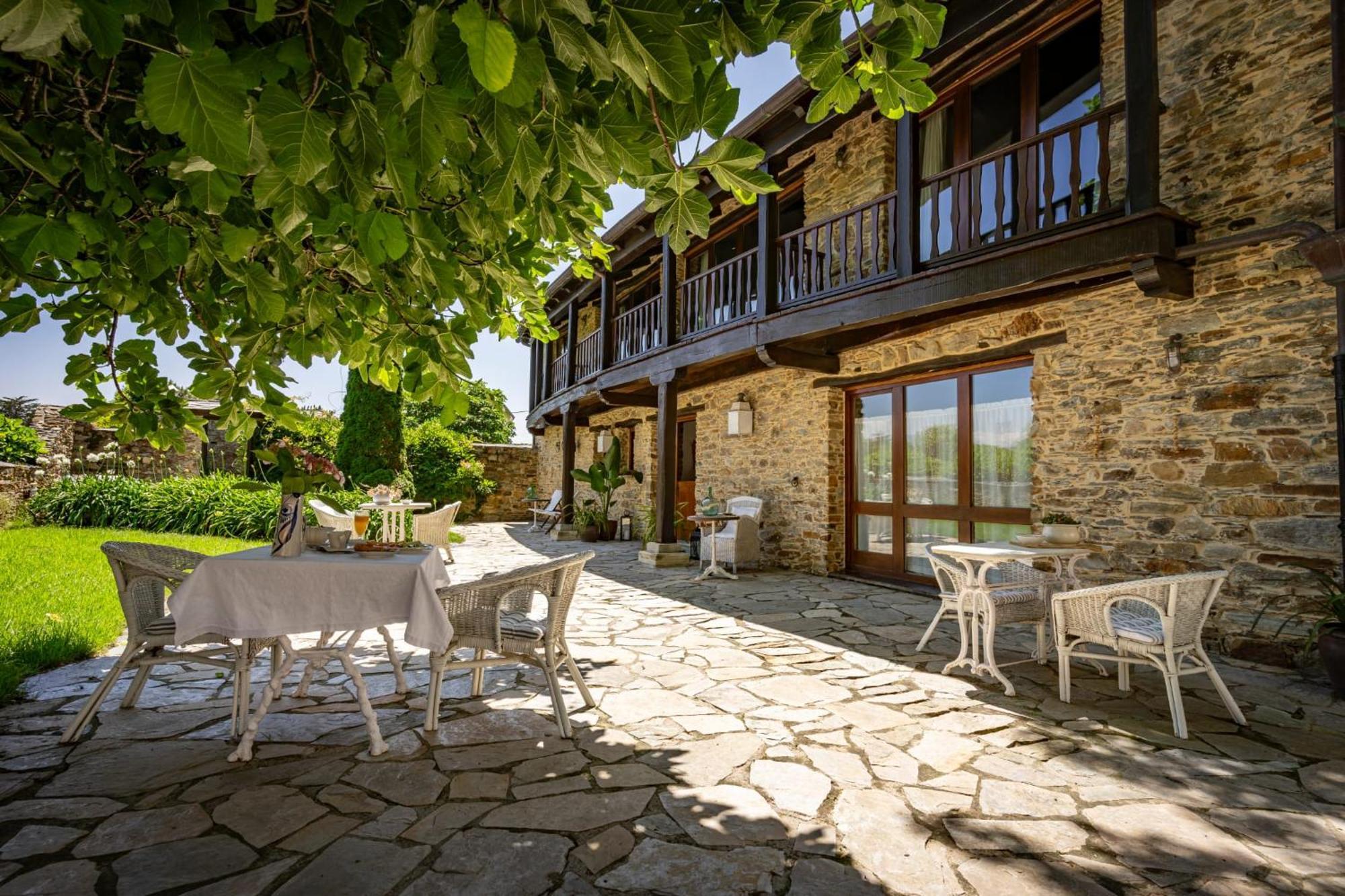 Casa Peleyon Bed & Breakfast Castropol Bagian luar foto