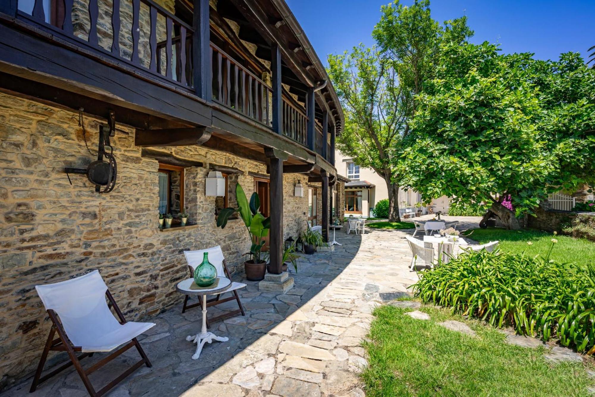Casa Peleyon Bed & Breakfast Castropol Bagian luar foto