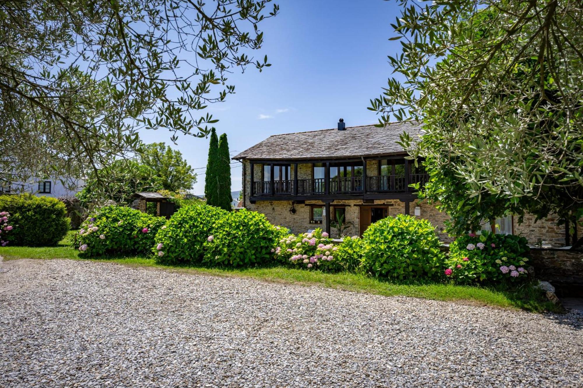 Casa Peleyon Bed & Breakfast Castropol Bagian luar foto